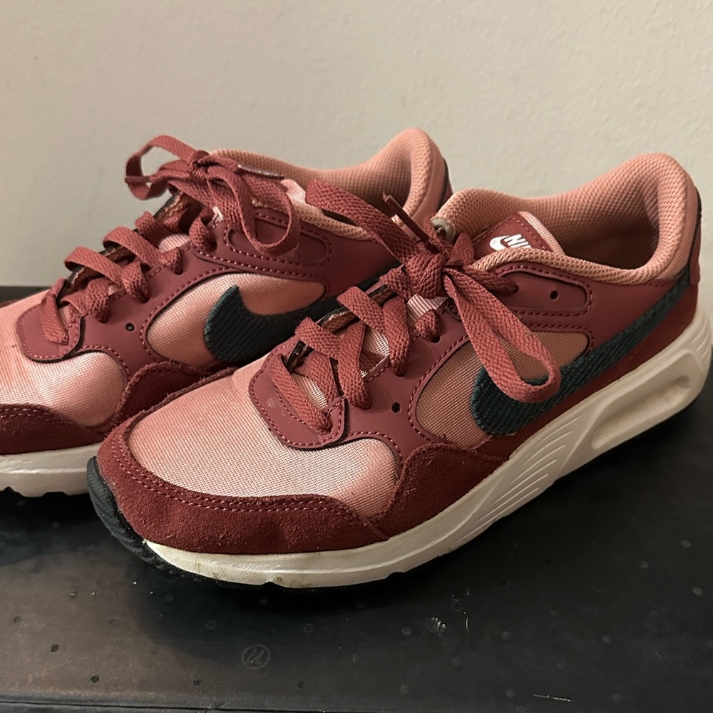 Nike Women’s Air Max SC
